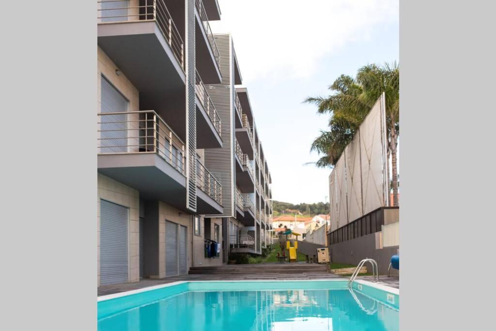 Bay Residence Apartamento - Piscina Сан-Мартинью-ду-Порту Экстерьер фото